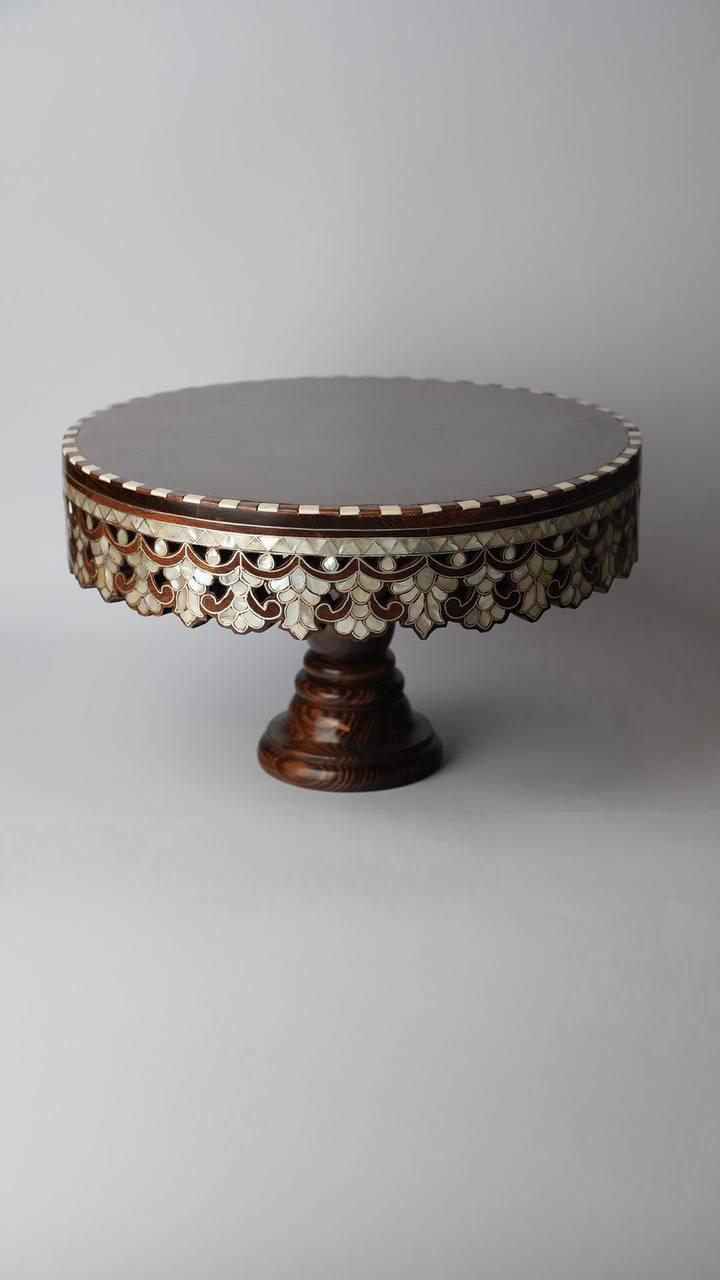Msadaf Wooden Round Tray With Stand Type
