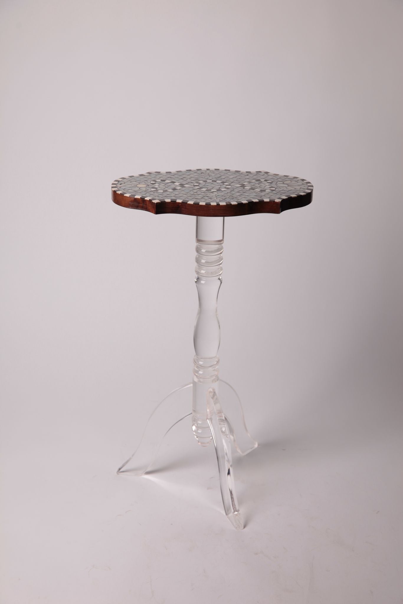 Msadaf Table With Full Mother Pearl Shape Wave