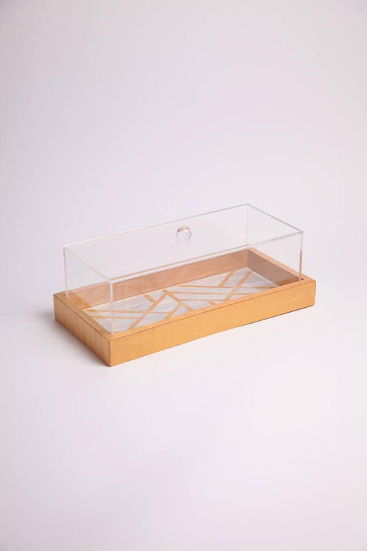 صينية مستطيلة بيضاء بخطوط صفراء