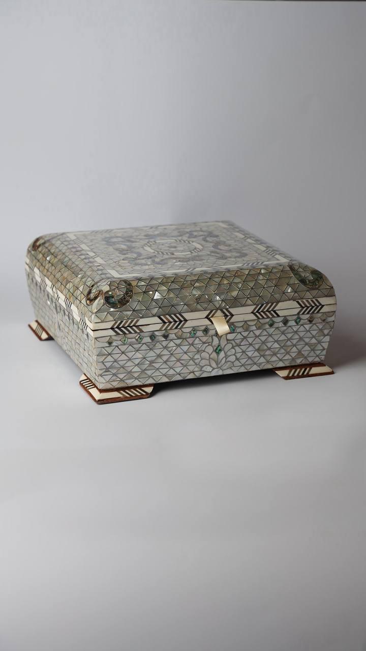 Msadaf Wooden Box New Size Big (30*30)