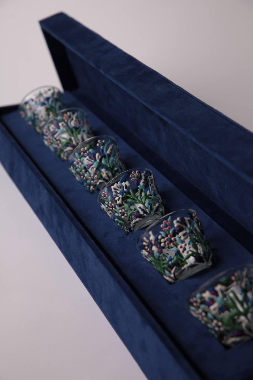 Blue Box With Coffee Cups